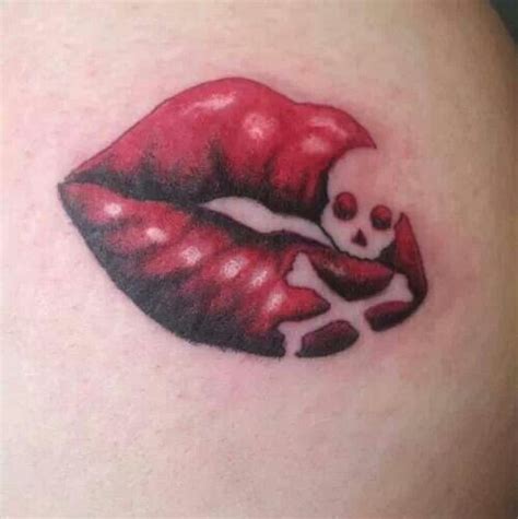 bacio tattoo